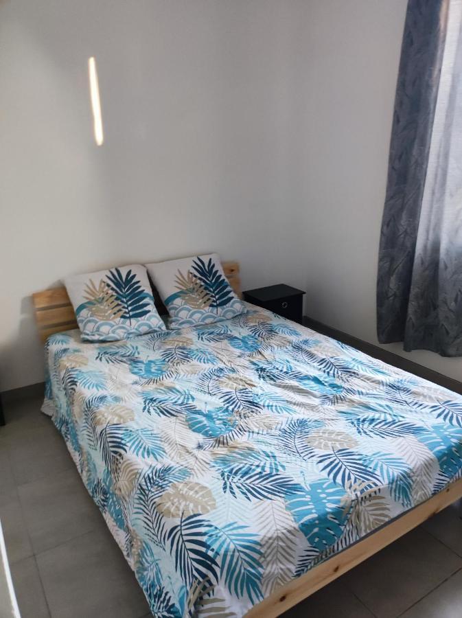 Appartement Dans Partie De Mas En Camargue อาร์ลส์ ภายนอก รูปภาพ